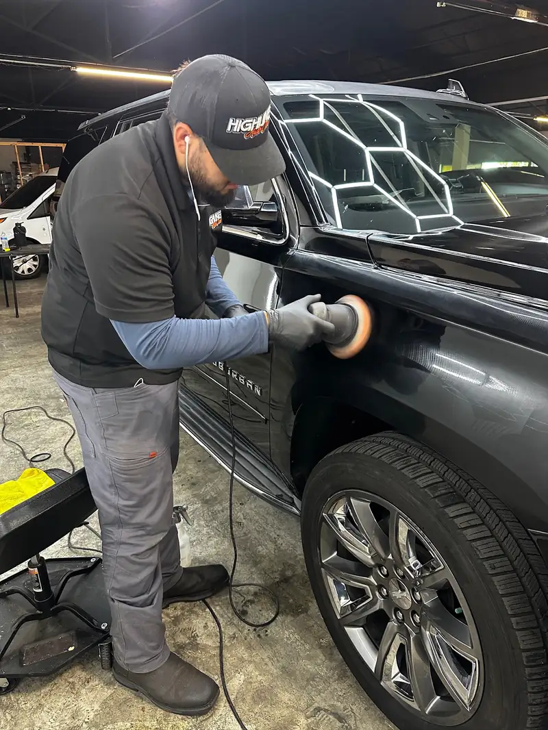 Paint correction on a Chevrolet Suburban, swirl marks removed